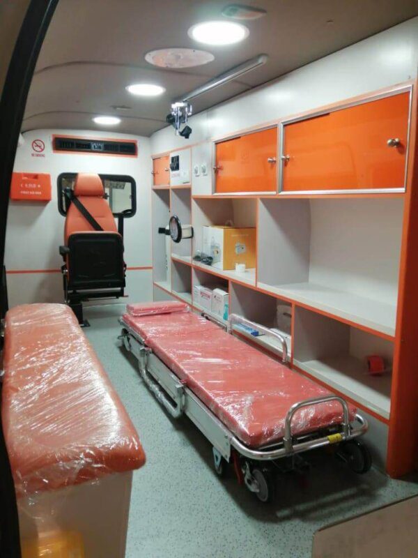 Toyota Hiace Ambulance Inside picture_2