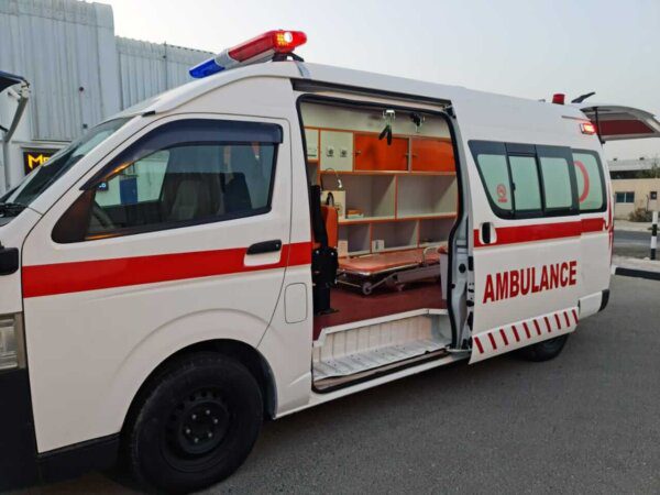 Toyota Hiace Ambulance Side picture
