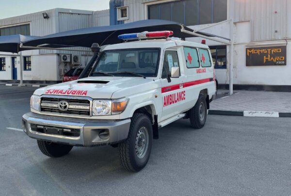 Land_cruiser_ambulance