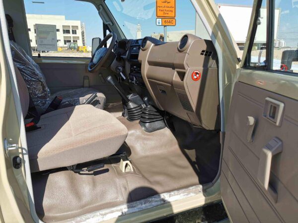 Toyota LandCruiser HardTop LX79_15