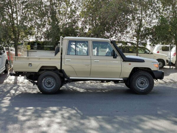 Toyota LandCruiser HardTop LX79_6