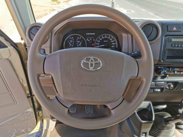 Toyota LandCruiser HardTop LX79_10