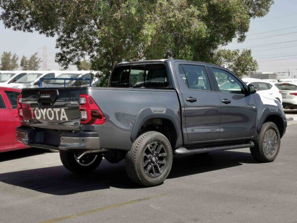 Toyota Hilux Adventure 2022 (back left side)