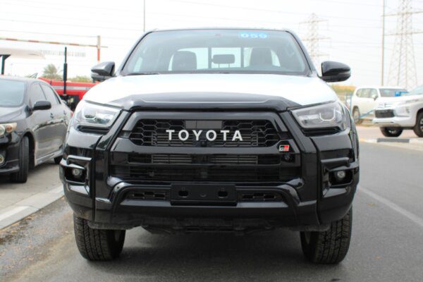 Toyota Hilux GR 2022 (Front pic)