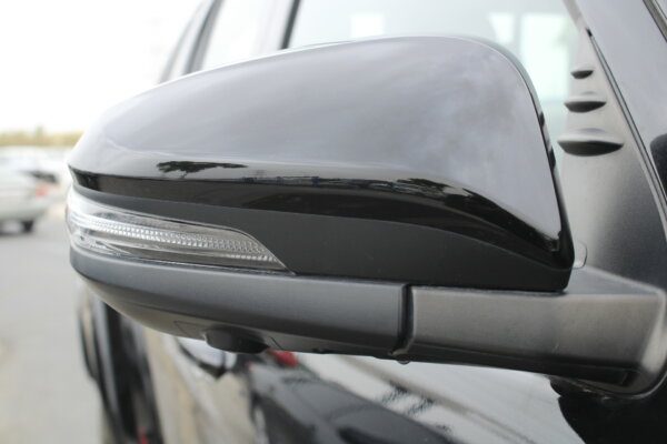 Toyota Hilux GR 2022 (Side Mirror)