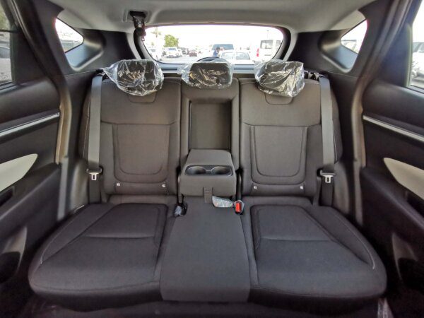 Hyundai Tucson Turbo 2022 1.6P (Rear Back seat )