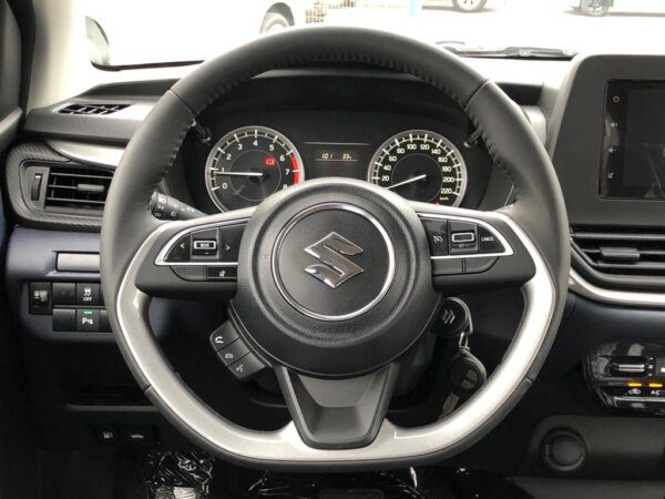 Suzuki Baleno 2023 1.5P AT Black (Steering)