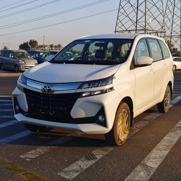 Toyota Avanza G 2020 1.5P AT White (Front Left Side)