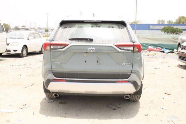 Toyota Rav4 2022 2.5P AT Urban Khaki (Rear View)