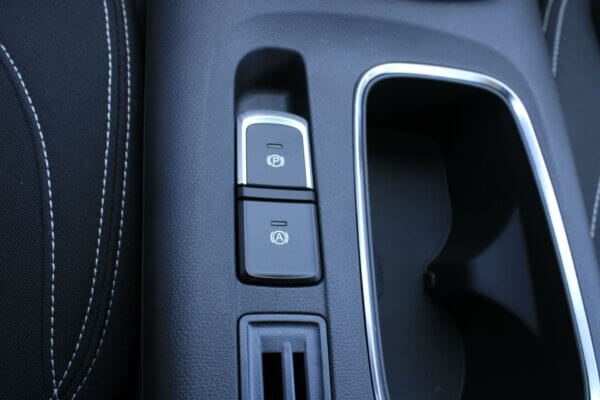 Chevrolet Captiva Premier 1.5P 2023 Black Electronic Parking Buttons