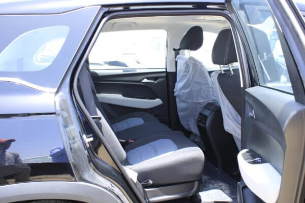 Chevrolet Captiva Premier 1.5P 2023 Black Rear Right Passenger Seat Profile