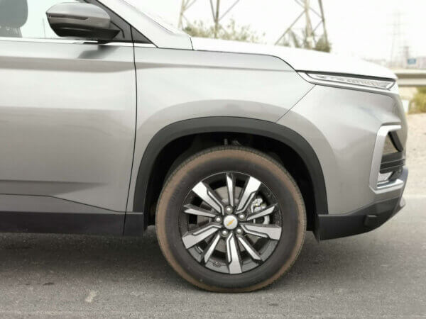 Chevrolet Captiva Premier 1.5P 2023 Silver Alloy Wheel Profile