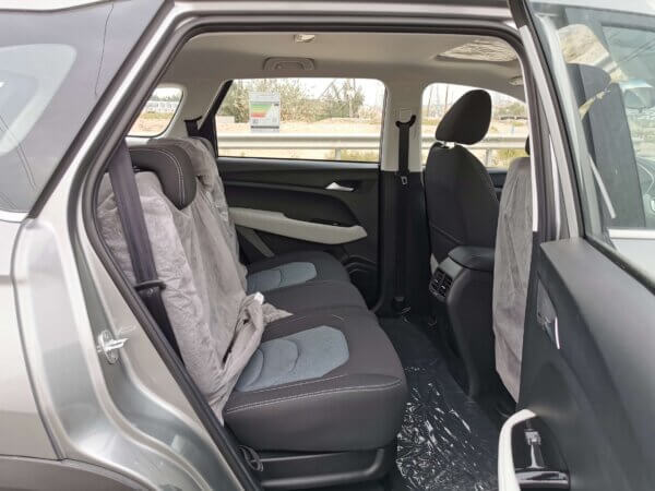Chevrolet Captiva Premier 1.5P 2023 Silver Rear Right Passenger Seat Profile
