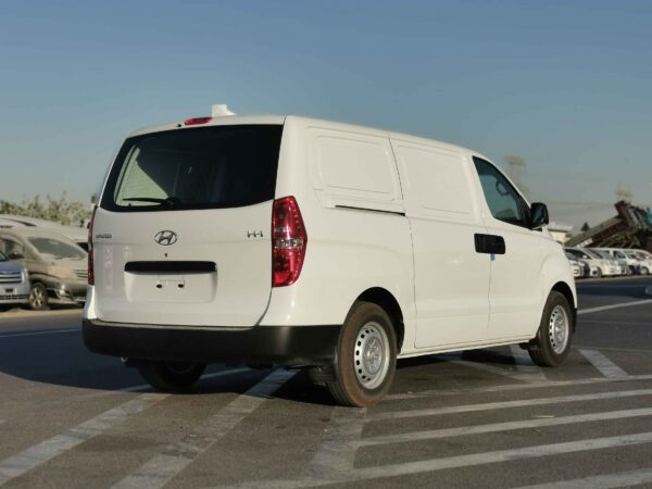 Hyundai H1 Cargo 2022 2.4P White Right Back Profile