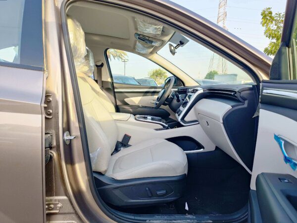 Hyundai Tucson 2022 1.6P Brown Full Front Passenger Seat Profile