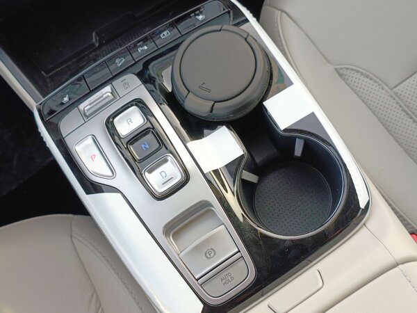 Hyundai Tucson 2022 1.6P Brown Gear & Buttons Profile