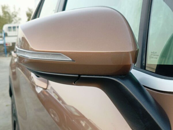 KIA Sportage Turbo 1.6T 2023 Brown Side Mirror Profile
