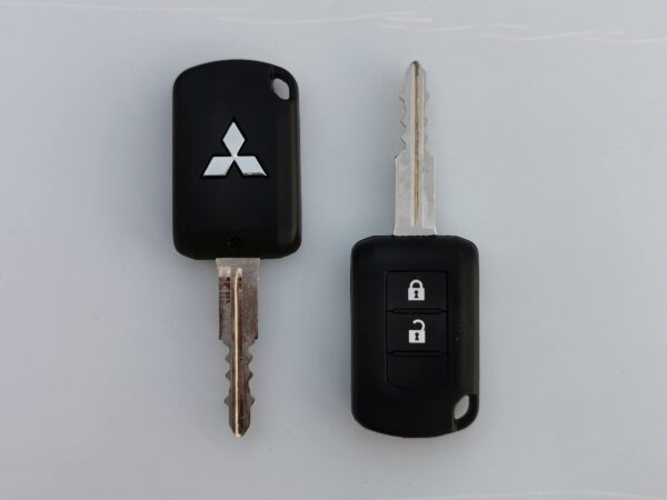 Mitsubishi Attrage 2023 1.2P Gray Immobilizer (Smart Key ) Profile