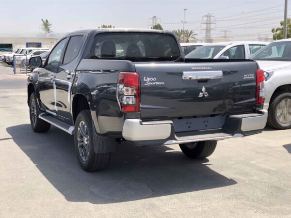 Mitsubishi L200 Sportero 2022 2.4D Black Left Back Profile