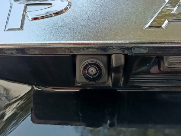 Nissan Petrol Platinum 2021 5.6P Black Back Camera Profile