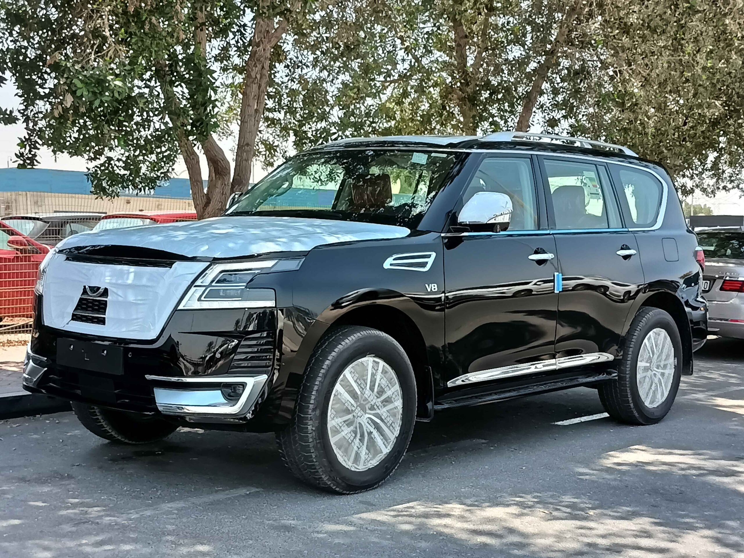 Nissan Petrol Platinum 2021 5.6P Black Front Left profile