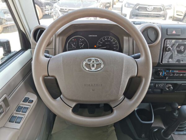 TOYOTA LandCruiser LX76 2022 4.2D White Full Steering Wheel Profile