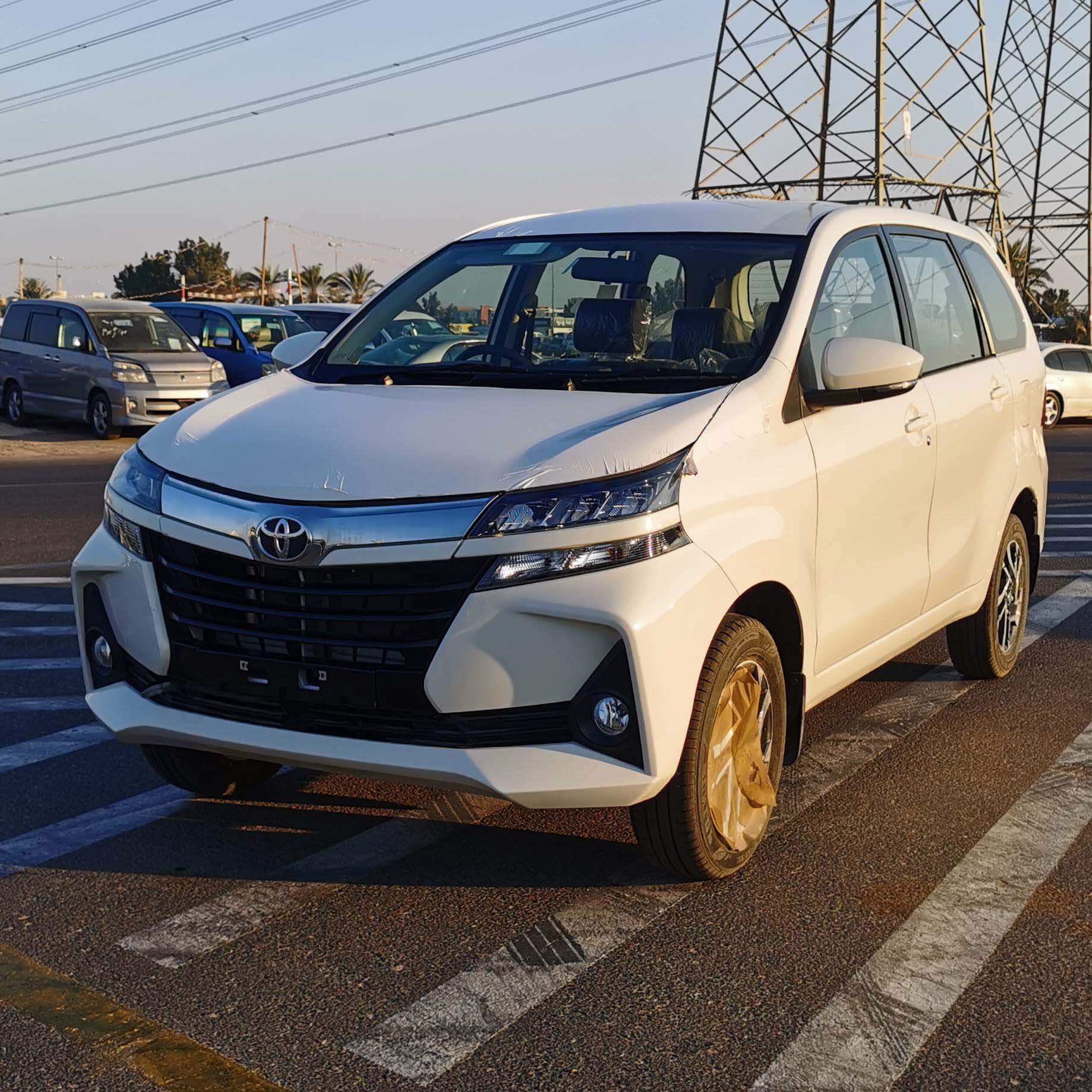 Toyota Avanza G 2020 1.5P White Front Left Profile