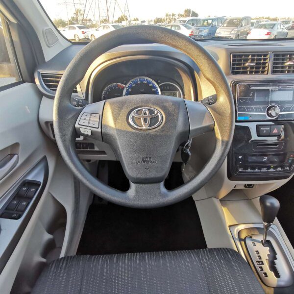 Toyota Avanza G 2020 1.5P White Steering Wheel Profile