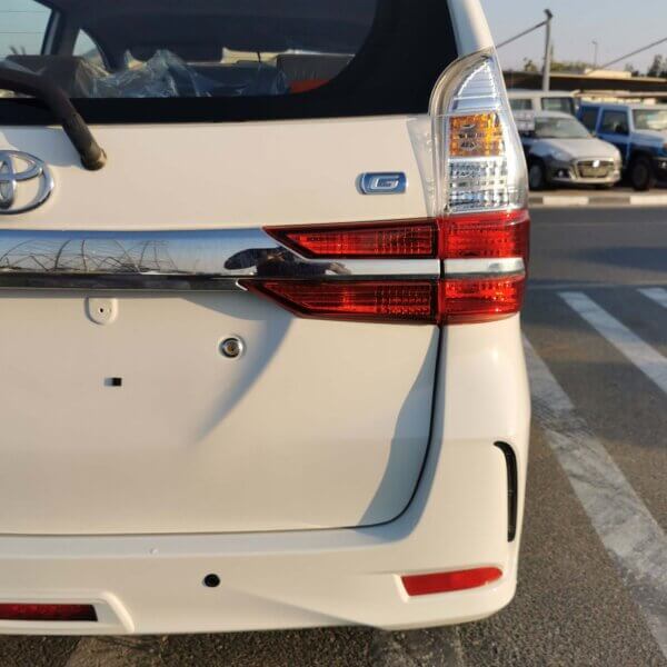Toyota Avanza G 2020 1.5P White Tail Lights & Rear Fog Light Profile