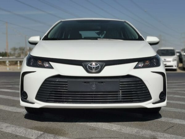 Toyota Corolla XLI 2020 1.6P White Full Front Profile