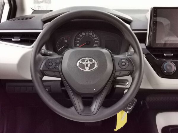 Toyota Corolla XLI 2020 1.6P White Full Steering Wheel Profile