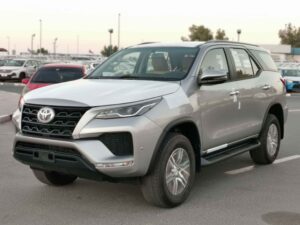 Toyota Fortuner TGN156 2022 2.7P Silver