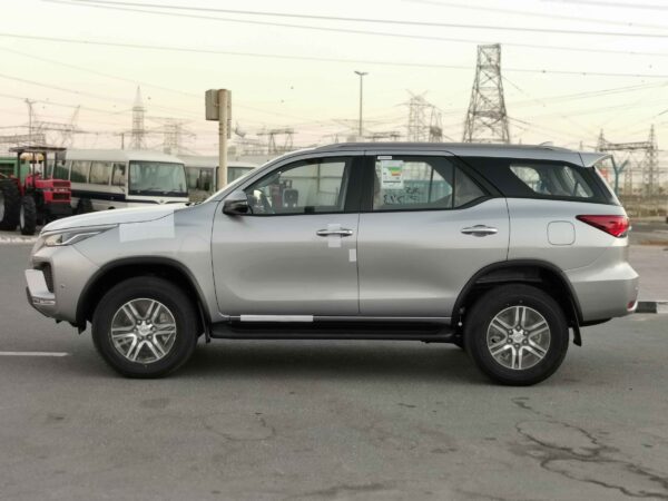 Toyota Fortuner TGN156 2022 2.7P Silver Full Left Profile