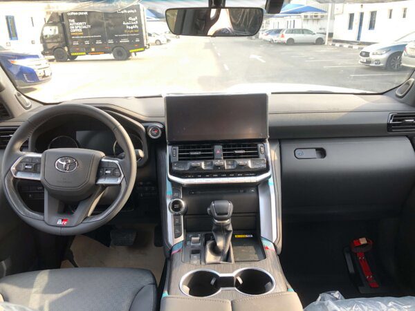 Toyota Land Cruiser GR 2022 3.3D Black Full Console Profile