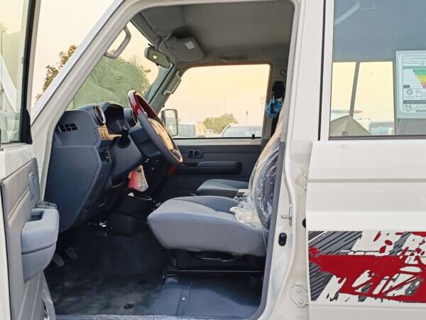 Toyota Land Cruiser LC79 Double Cabin 2022 4.5D White Driver Seat Profile