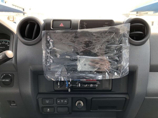 Toyota Land Cruiser LX76 2022 4.0P Gray Multimedia System Profile