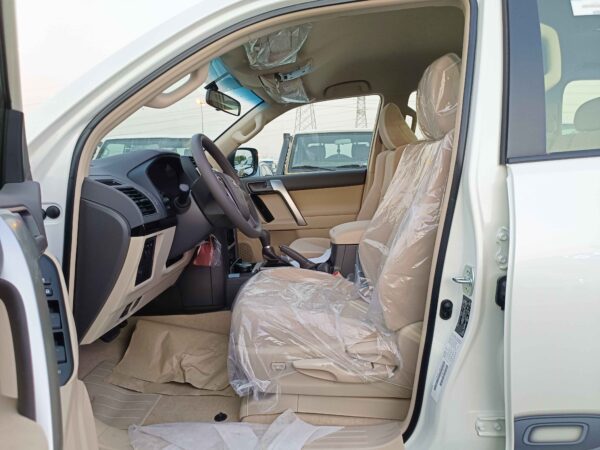 Toyota Prado TX 2022 2.7P White Driver Seat Profile