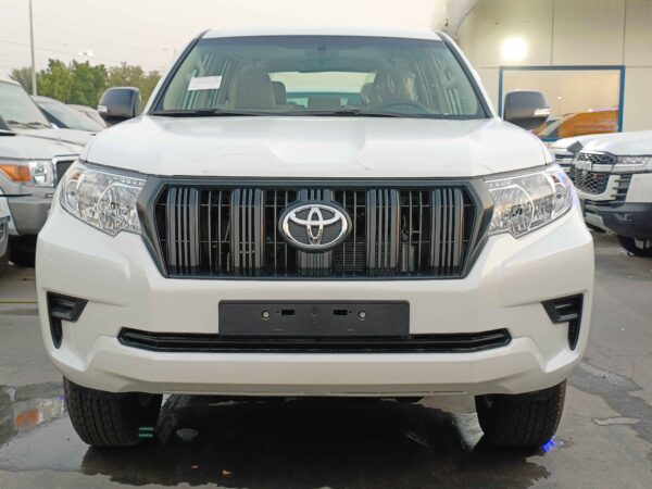 Toyota Prado TX 2022 2.7P White Full Right Profile