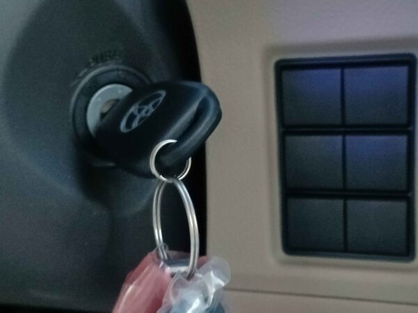 Toyota Prado TX 2022 2.7P White Key Start Profile