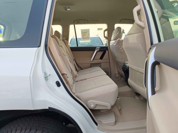 Toyota Prado TX 2022 2.7P White Rear Right Passenger Seat Profile