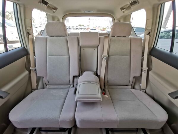 Toyota Prado TXL 2022 2.7P White 2nd Row Passenger Seat Profile
