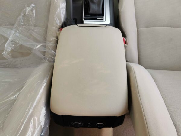 Toyota Prado TXL 2022 2.7P White Cool Box Profile