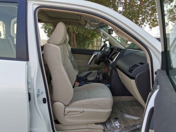 Toyota Prado TXL 2022 2.7P White Front Passenger Seat Profile