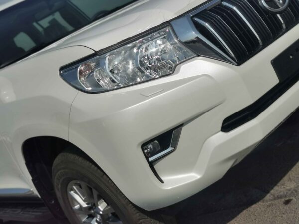 Toyota Prado TXL 2022 2.7P White Head Light Profile