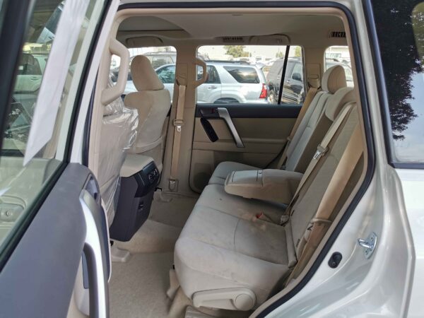 Toyota Prado TXL 2022 2.7P White Rear Left Passenger Seat Profile