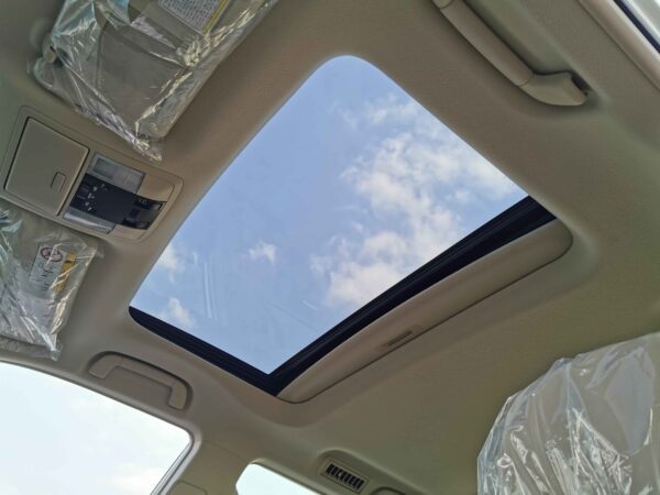 Toyota Prado TXL 2022 2.7P White Sun Roof Profile