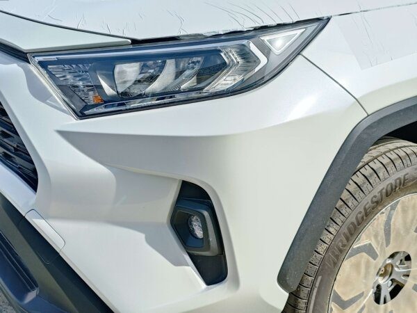 Toyota RAV-4 2022 2.0P White Headlight & front Fog Light Profile