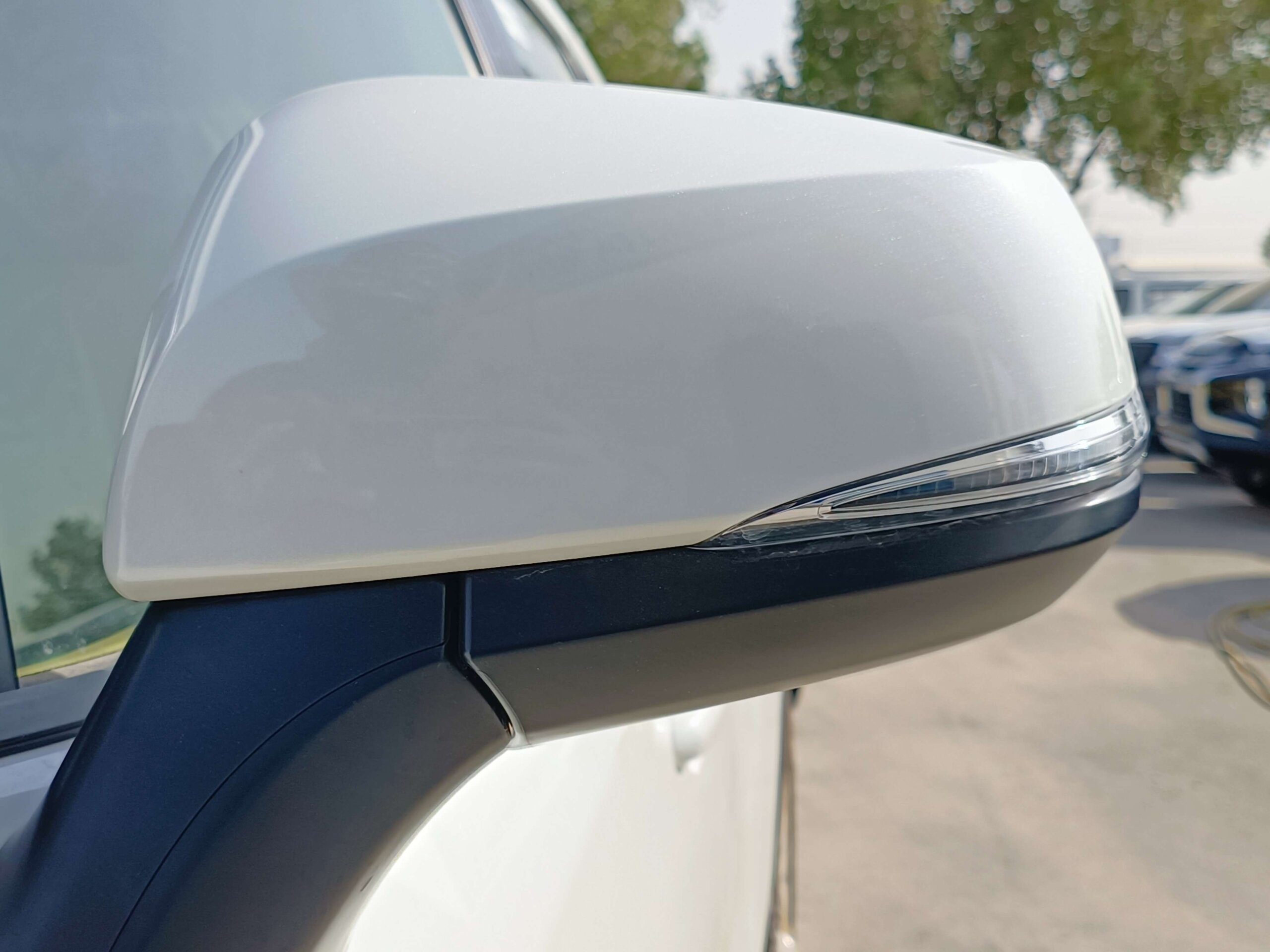 Toyota RAV-4 2022 2.0P White Side Mirror Profile