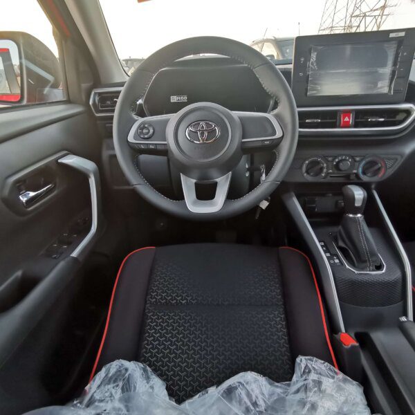 Toyota Raize G 2022 1.0P Red Full Steering Wheel Profile