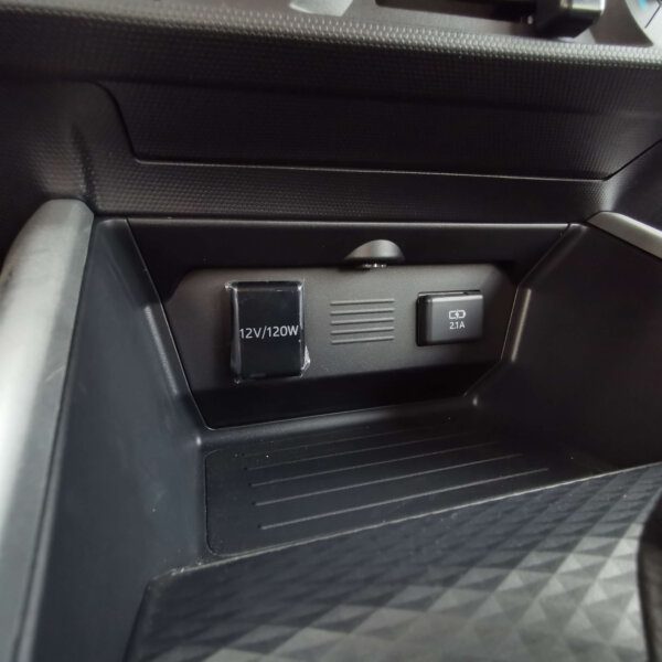 Toyota Raize G 2022 1.0P Red USB Charging Option Profile